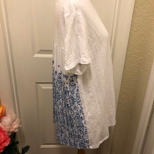 Chico’s White Flowey Top, Size 2